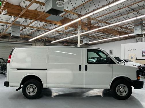 2015 Chevrolet Express 2500 Work Van
