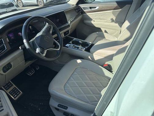 2024 Volkswagen Atlas 2.0T SEL Premium R-Line 4MOTION