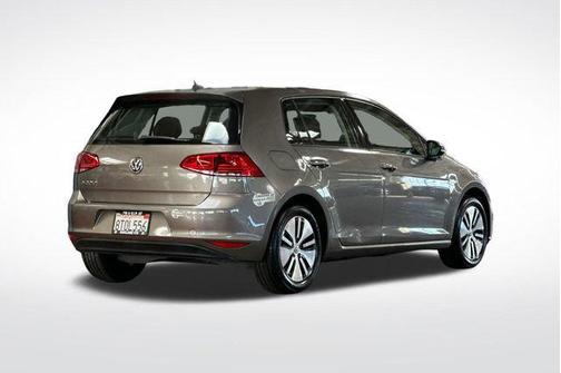 2016 Volkswagen e-Golf SE