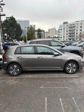2016 Volkswagen e-Golf SE