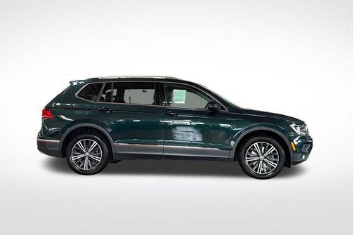 Moss Green 2018 Volkswagen Tiguan 2.0T SEL