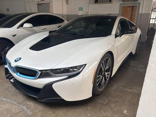 2015 BMW i8 Base