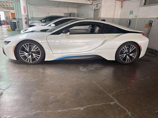 2015 BMW i8 Base