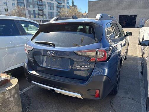 2022 Subaru Outback Touring XT