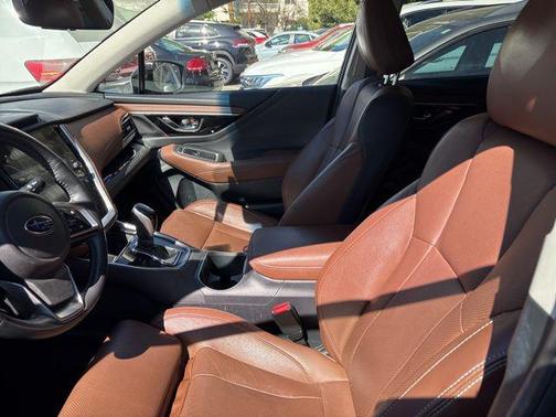 2022 Subaru Outback Touring XT