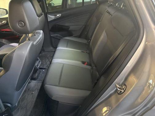 2023 Volkswagen ID.4 S