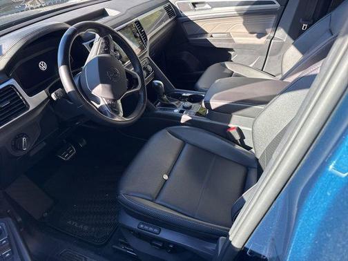 2023 Volkswagen Atlas Cross Sport 2.0T SEL