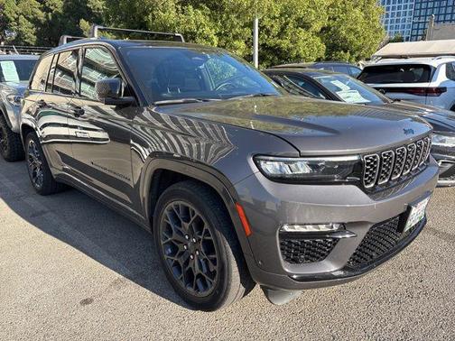 Baltic Gray Metallic Clearcoat 2024 Jeep Grand Cherokee 4xe Summit