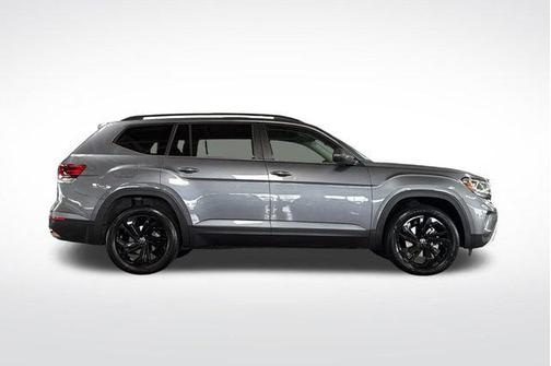 2023 Volkswagen Atlas 3.6L SE w/Technology