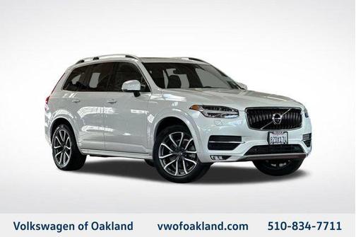 2019 Volvo XC90 T6 Momentum
