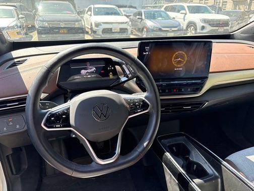 Pure White 2023 Volkswagen ID.4 Pro
