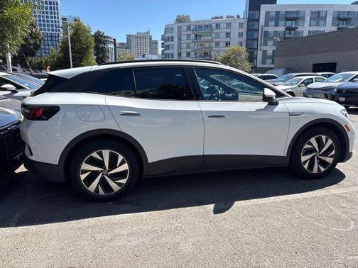 Pure White 2023 Volkswagen ID.4 Pro