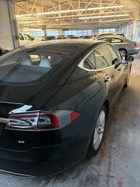 2014 Tesla Model S Base