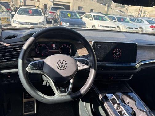 2024 Volkswagen Atlas 2.0T SEL Premium R-Line 4MOTION