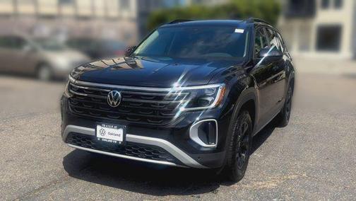 deep black pearl 2026 Volkswagen Atlas Peak Edition