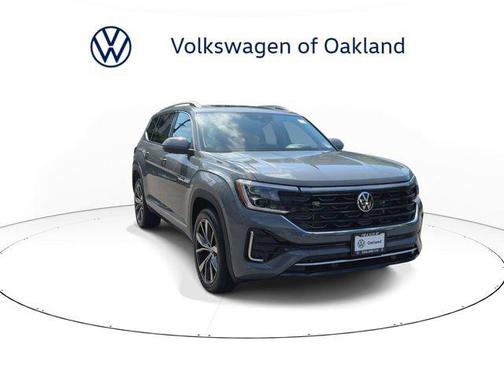 Pure Gray 2026 Volkswagen Atlas 2.0T SEL Premium R-Line 4MOTION