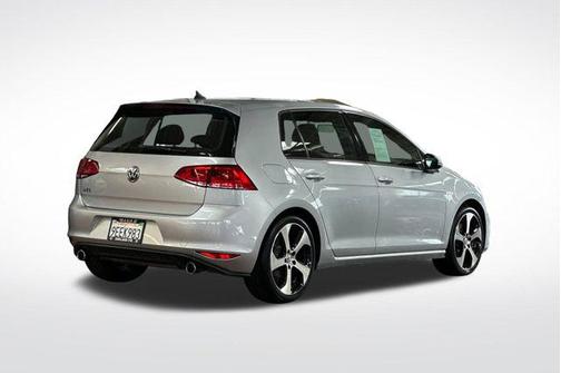 2017 Volkswagen Golf GTI 2.0T S 4-Door