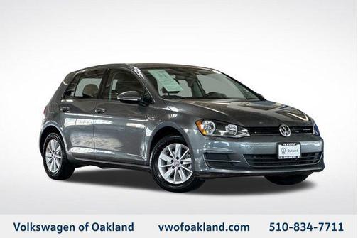 2017 Volkswagen Golf TSI S 4-Door