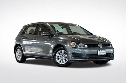 2017 Volkswagen Golf TSI S 4-Door