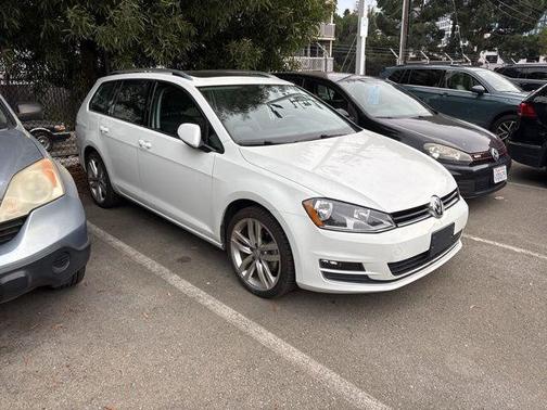2015 Volkswagen Golf SportWagen TDI SEL 4-Door