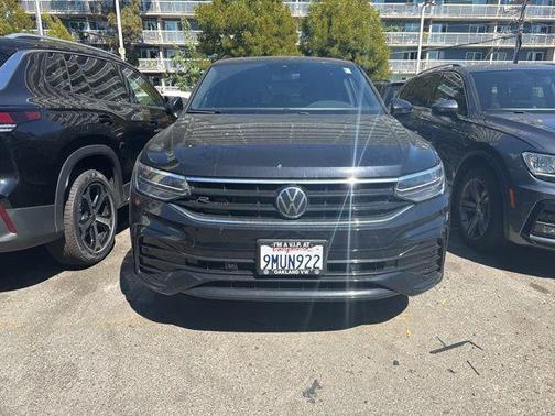2024 Volkswagen Tiguan 2.0T SE R-Line Black