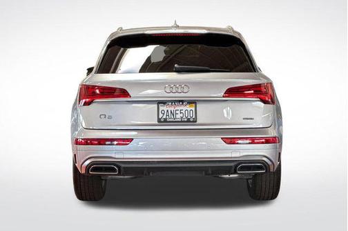 2022 Audi Q5 45 S line Premium