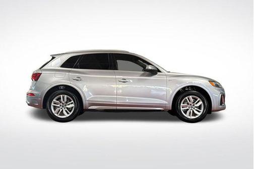2022 Audi Q5 45 S line Premium