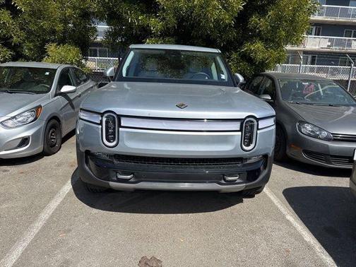 2024 Rivian R1T Adventure