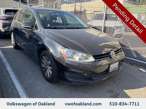 2016 Volkswagen Golf TSI S 4-Door