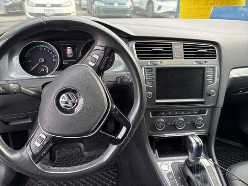 2016 Volkswagen e-Golf SEL Premium
