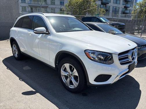 Polar White 2018 Mercedes-Benz GLC 300 Base