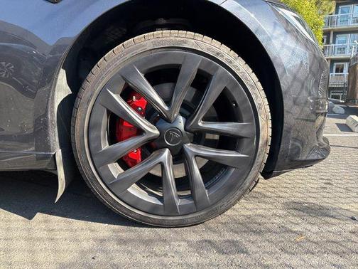 2024 Tesla Model S Plaid