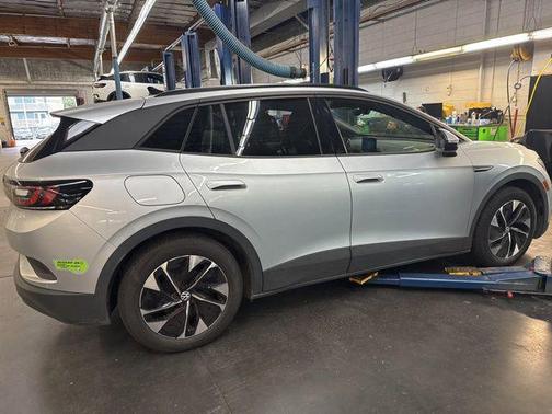 2022 Volkswagen ID.4 Pro