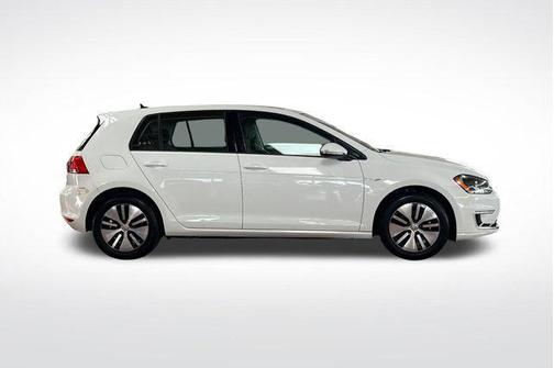 2016 Volkswagen e-Golf SE