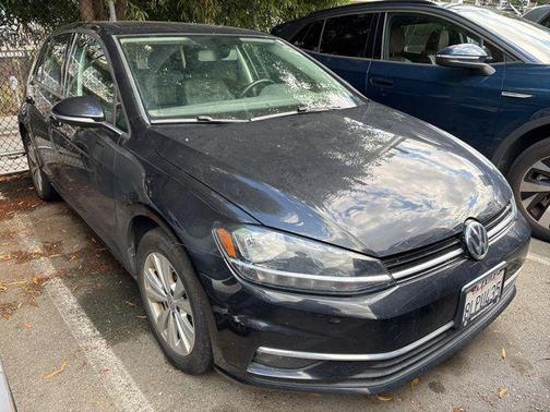 Deep Black Pearl 2019 Volkswagen Golf 1.4T SE