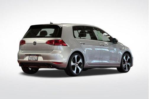 2016 Volkswagen Golf GTI 2.0T SE 4-Door