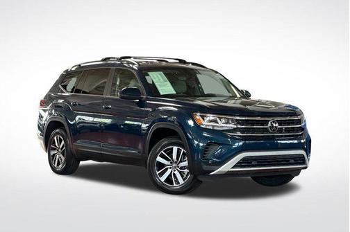 Blue Metallic 2022 Volkswagen Atlas 2.0T SE