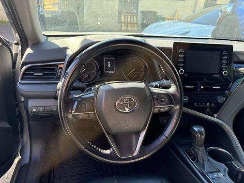 Celestial Silver Metallic 2022 Toyota Camry SE