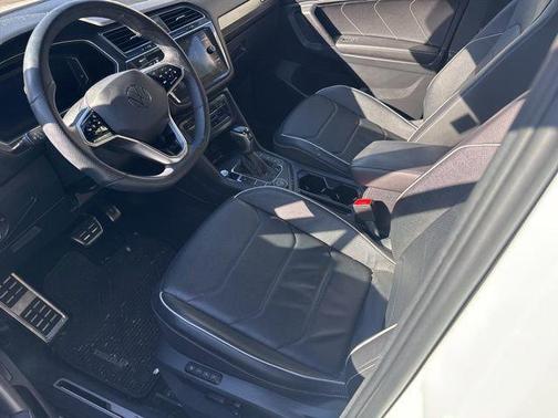 2022 Volkswagen Tiguan 2.0T SEL R-Line 4MOTION