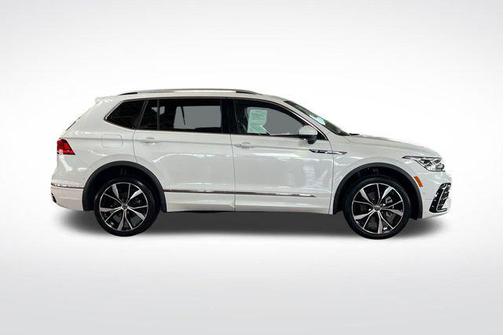 2022 Volkswagen Tiguan 2.0T SEL R-Line 4MOTION