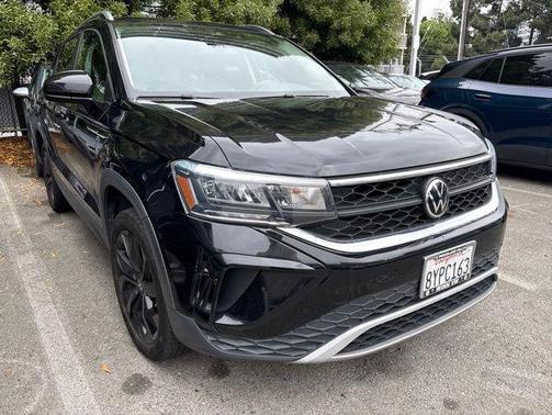 Deep Black 2022 Volkswagen Taos 1.5T SE