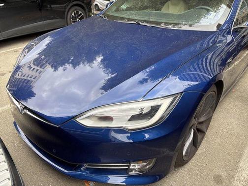 2016 Tesla Model S 90D
