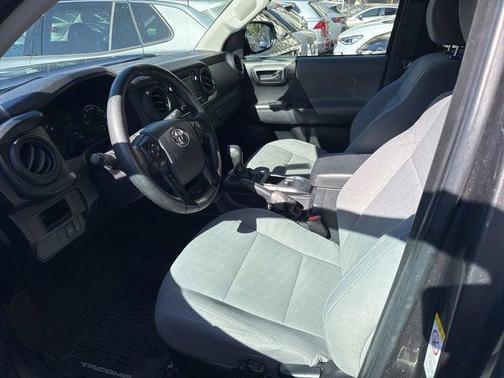 2019 Toyota Tacoma SR