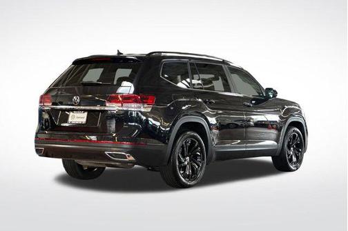 2023 Volkswagen Atlas 2.0T SE w/Technology
