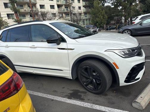 2024 Volkswagen Tiguan 2.0T SE R-Line Black 4MOTION