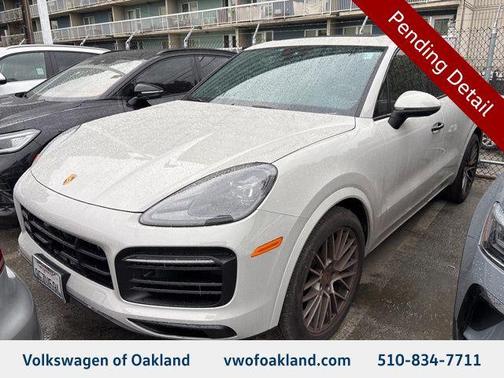 Chalk 2023 Porsche Cayenne Cayenne