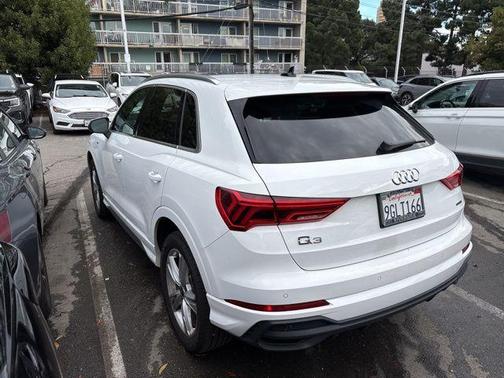2023 Audi Q3 Premium 45 TFSI S line quattro Tiptronic