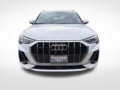 2023 Audi Q3 Premium 45 TFSI S line quattro Tiptronic