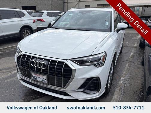 2023 Audi Q3 Premium 45 TFSI S line quattro Tiptronic