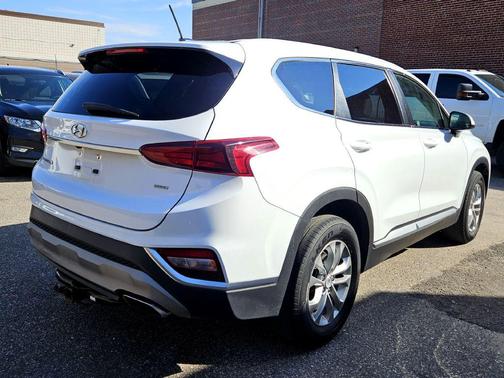 2019 Hyundai SANTA FE 2.4 SE